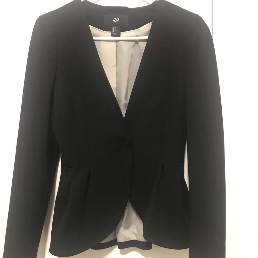 H&M Black Peplum Blazer